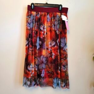 New (w/tag) Colorful Pleated Maxi Skirt Sheer Overlay (Size M)